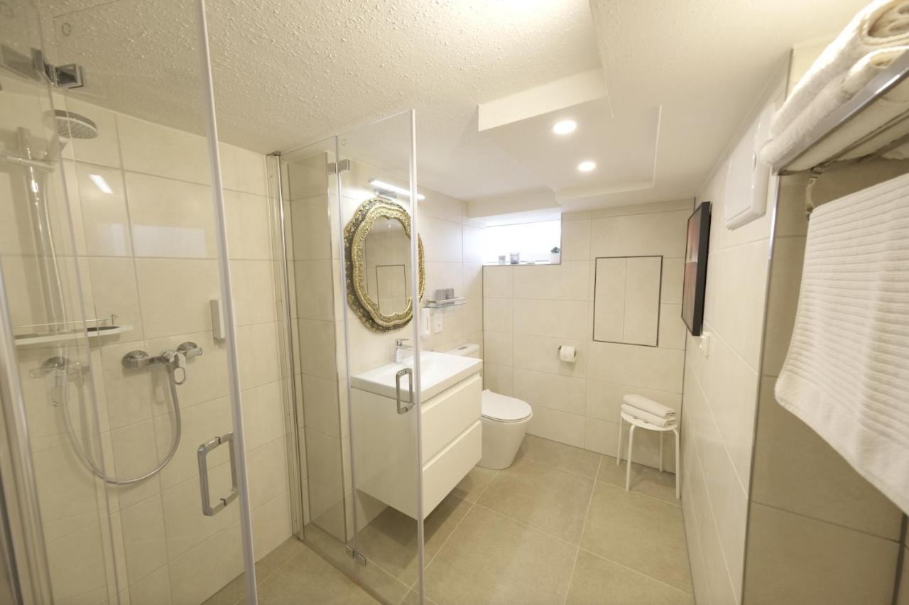 2 Zimmer I Kueche I Smarttv I Klima I Parkplatz I 3 Bed I Wlan Tacherting Exterior photo