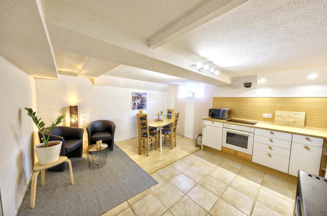 2 Zimmer I Kueche I Smarttv I Klima I Parkplatz I 3 Bed I Wlan Tacherting Exterior photo
